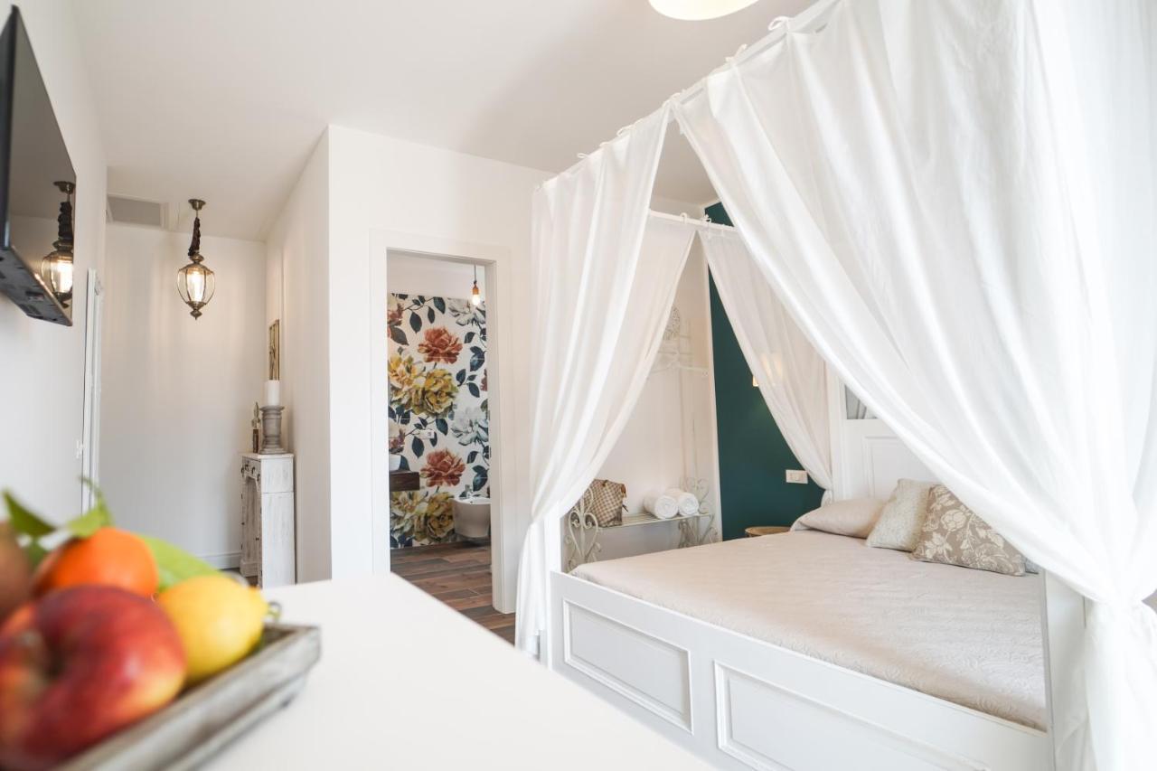 Bed and Breakfast Almasol - Charme Experience Castellana Grotte Exterior foto
